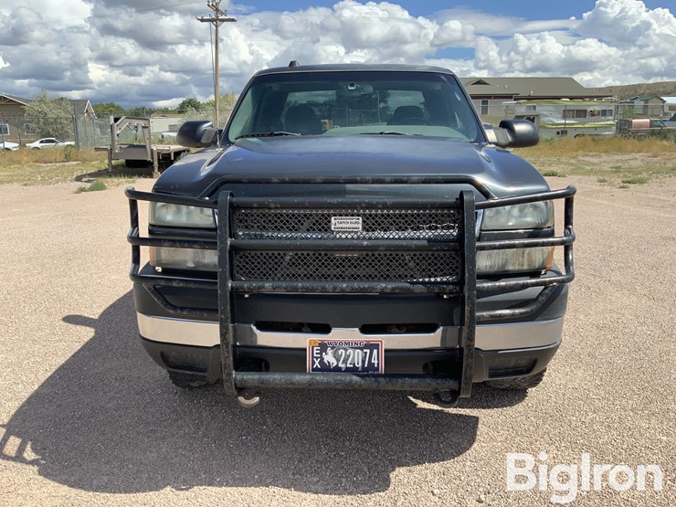 2005-chevrolet-silverado-3500-image-2