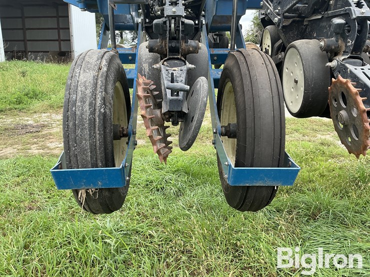 2014-kinze-3660-image-15
