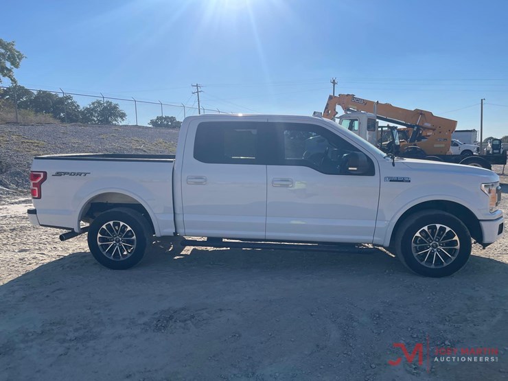 2018-ford-f150-xlt-image-2
