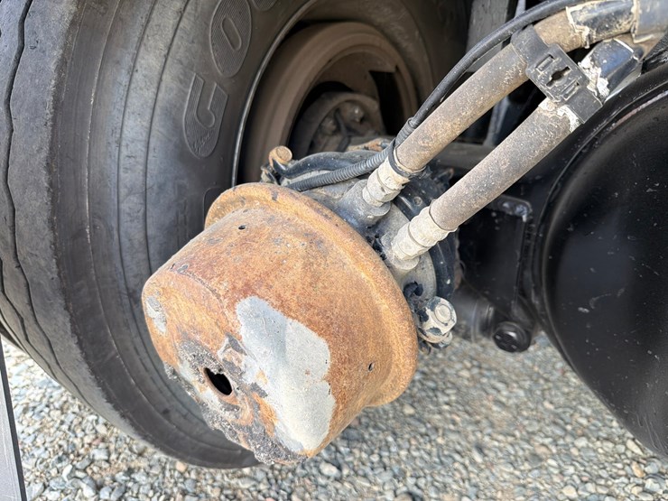 2016-kenworth-t880-image-29