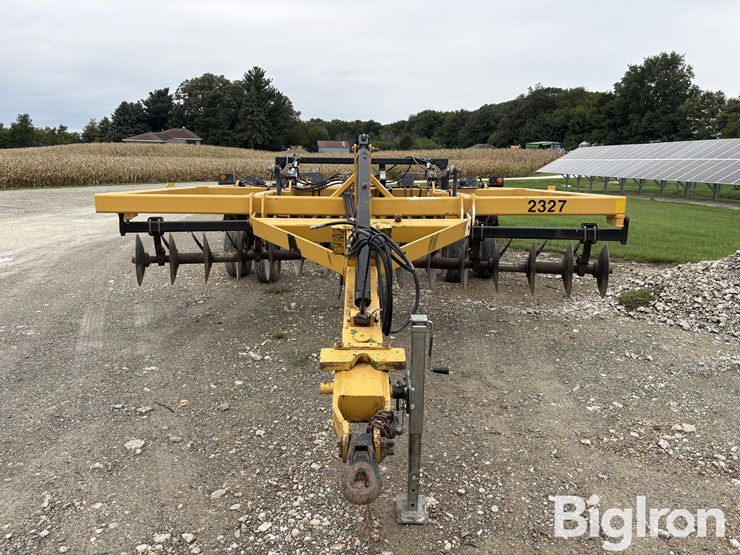 2007-landoll-2327-image-2