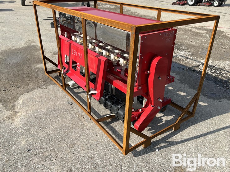 massey-ferguson-730-image-5