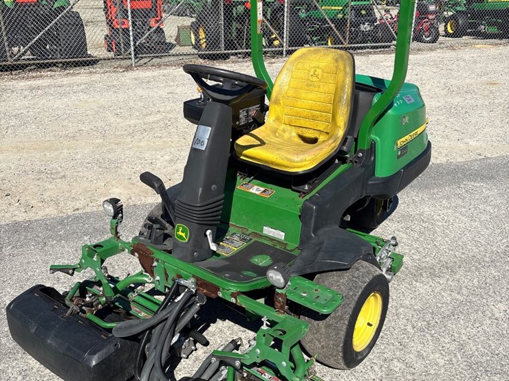 2021-john-deere-2400-image-1