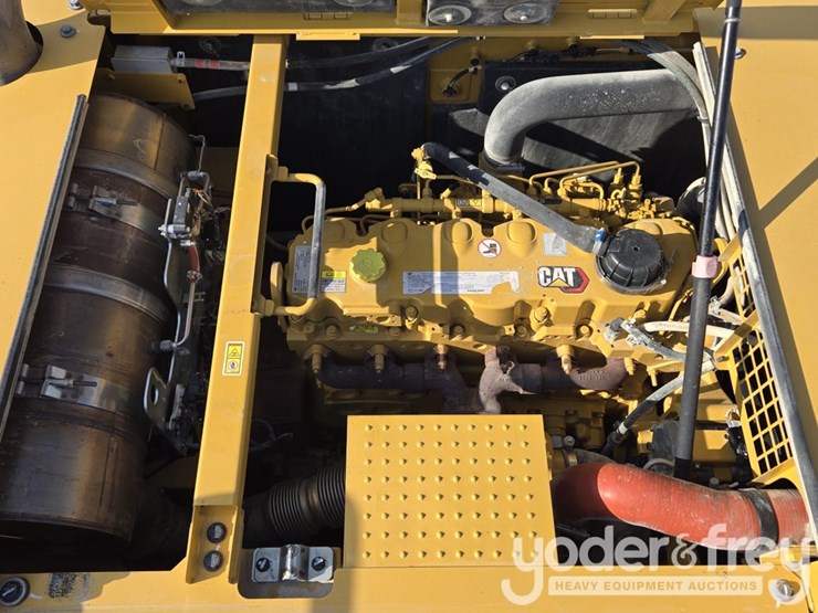 2022-caterpillar-336-image-53