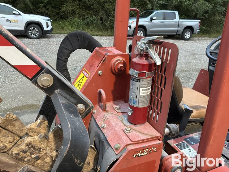 2010-ditch-witch-rt45-image-16
