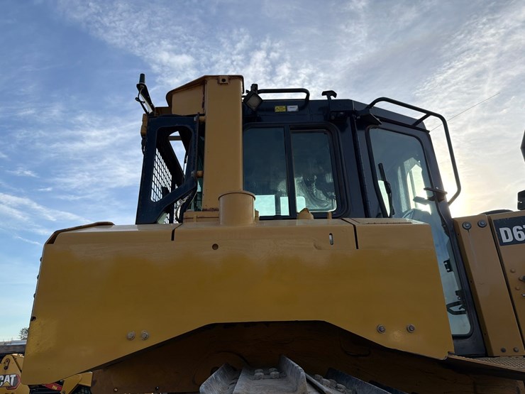 caterpillar-d6t-lgp-image-32