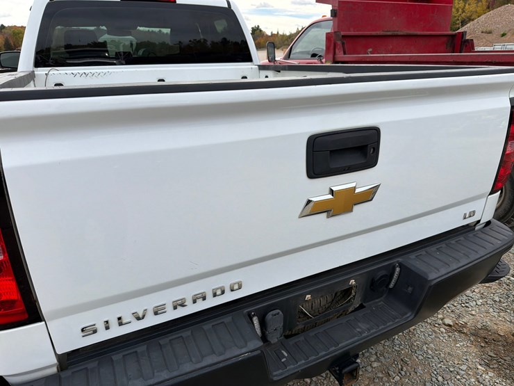 2019-chevrolet-silverado-1500-image-26
