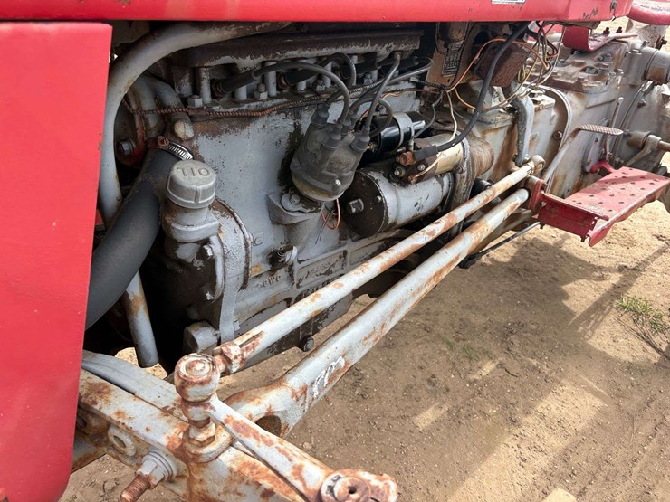 massey-ferguson-135-image-20