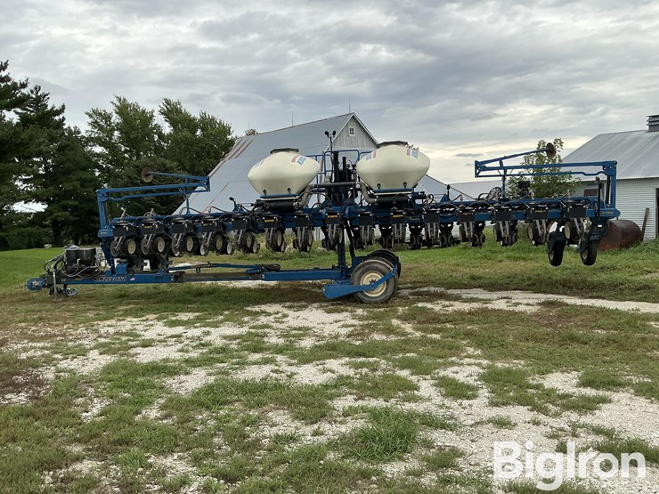 2014-kinze-3660-image-8