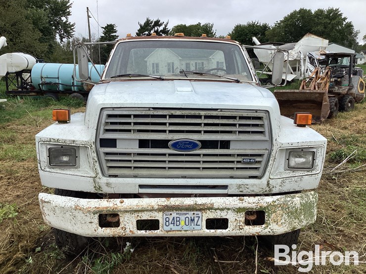 1991-ford-f700-image-2