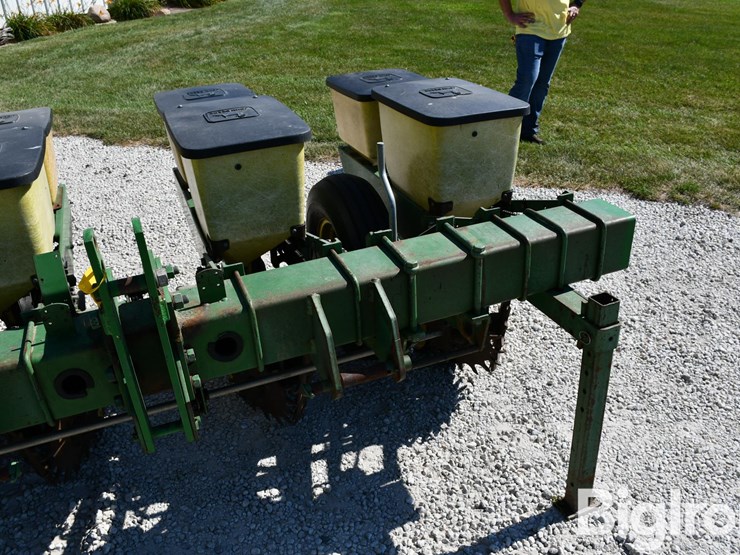 john-deere-7100-image-10