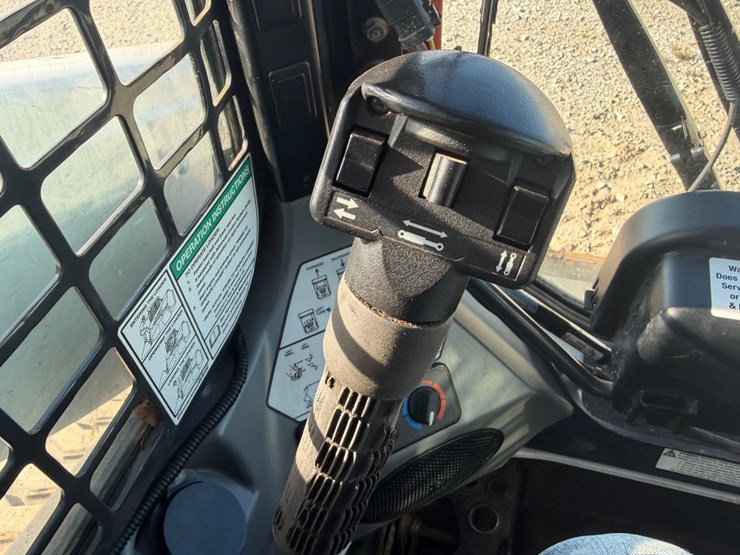 2019-bobcat-t650-image-46