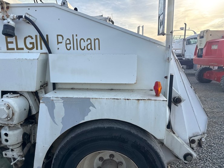elgin-pelican-s-image-12