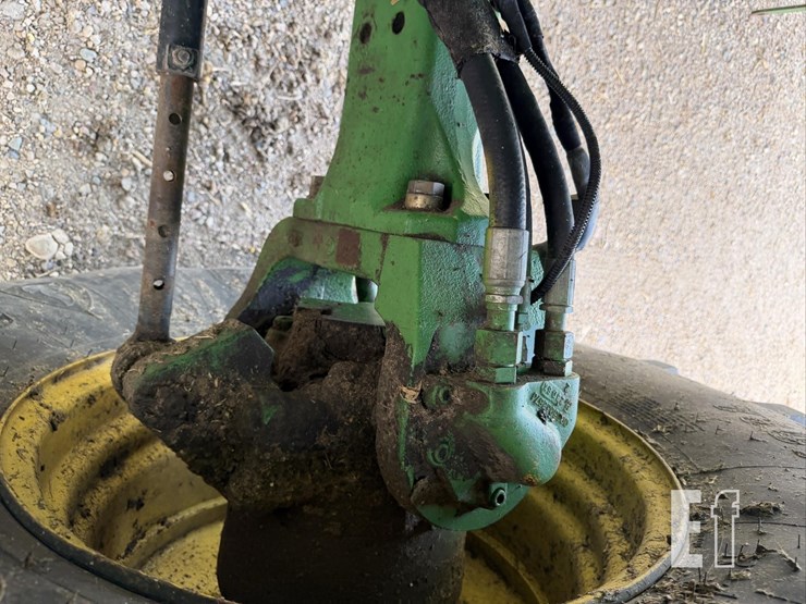 2011-john-deere-9770-sts-image-38