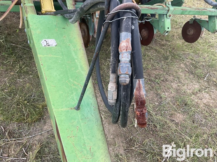 john-deere-7000-image-12