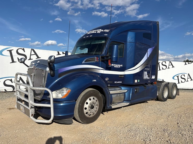 2020-kenworth-t680-image-1