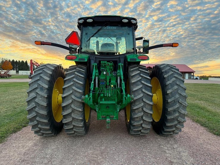 john-deere-6215r-image-5
