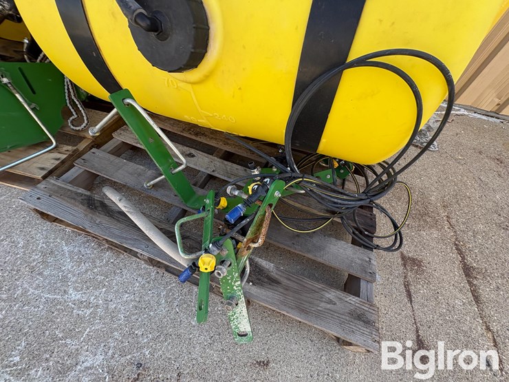 john-deere-7000-image-10