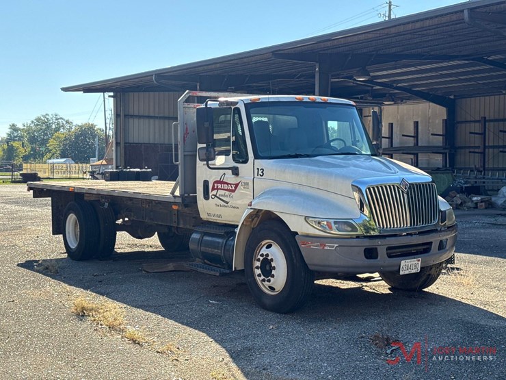 2006-international-durastar-4300-image-1