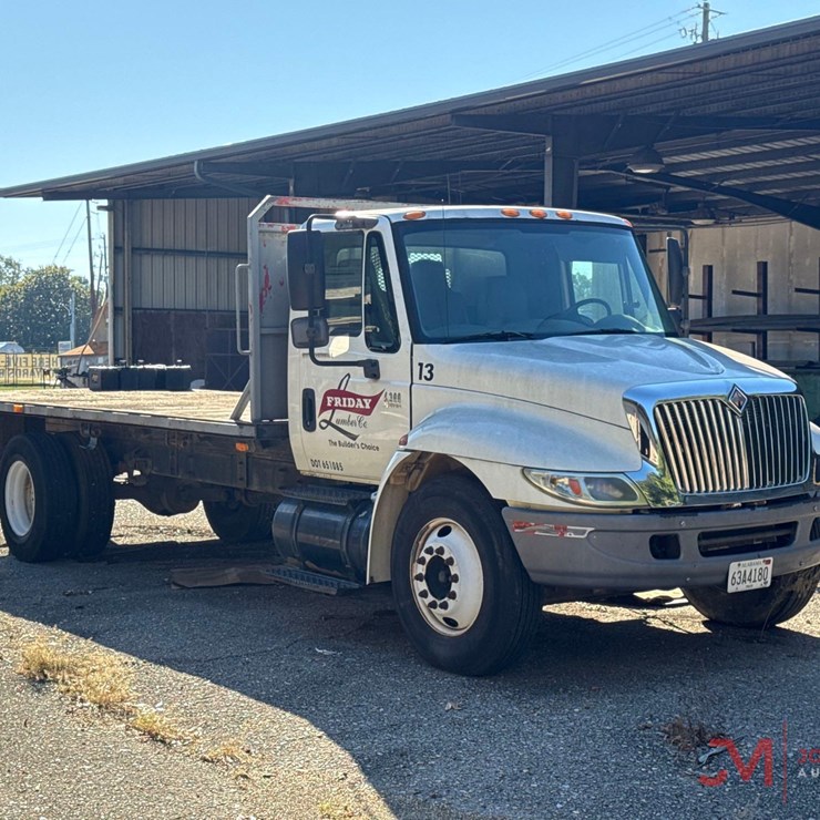 2006 INTERNATIONAL DURASTAR 4300