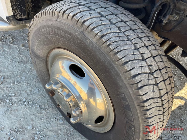 2017-ford-f350-xl-image-9