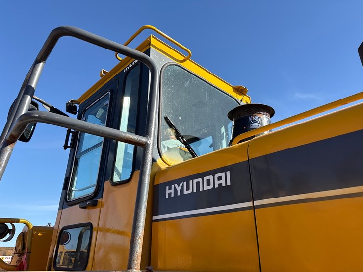 hyundai-hl760-image-13