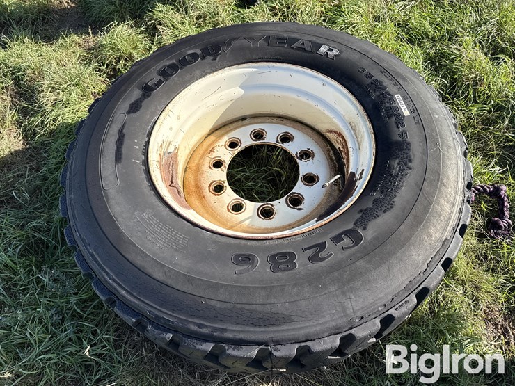 goodyear-385/65r22.5-mounted-tire-and-rim-image-1