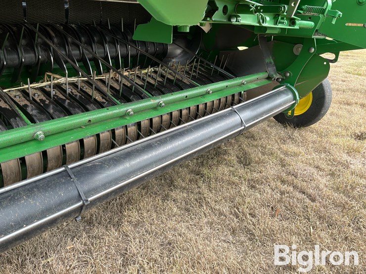 2008-john-deere-568-image-18