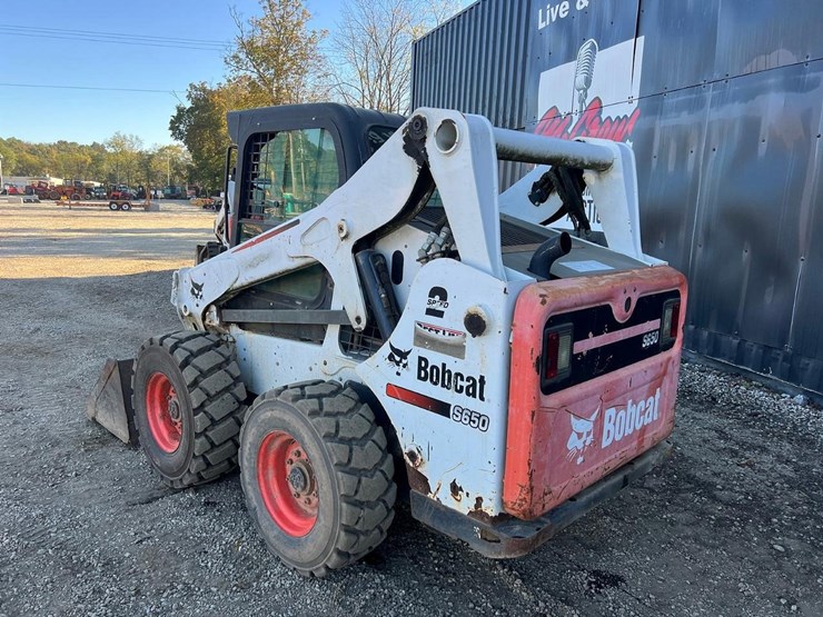 2016-bobcat-s650-image-4
