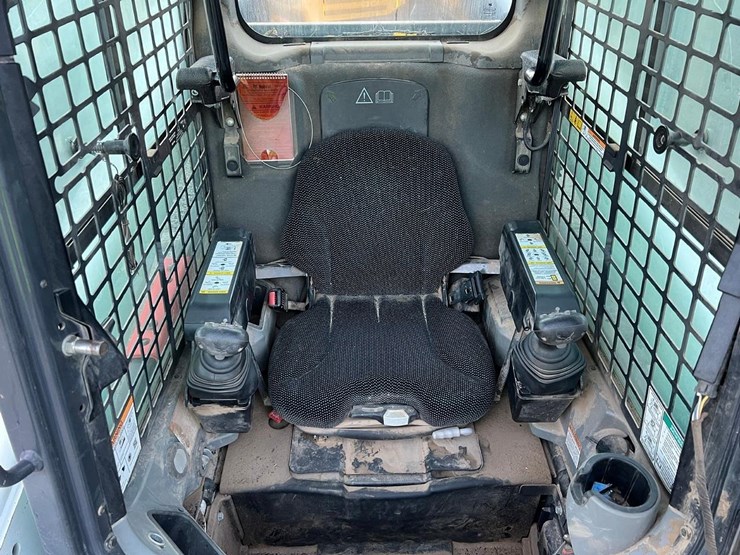 2018-bobcat-t870-image-17