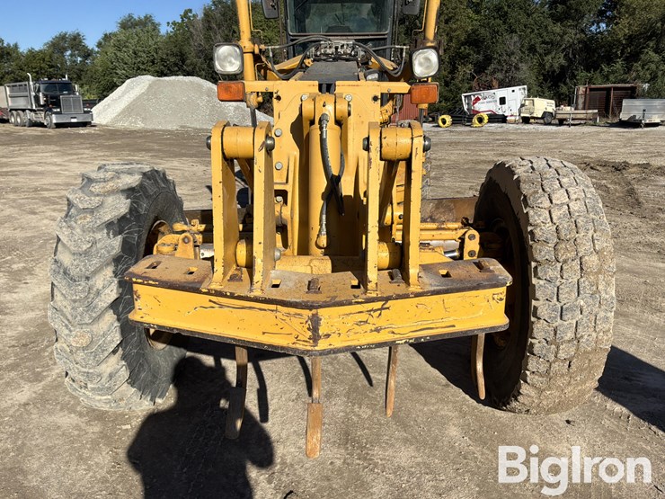 2003-deere-770ch-image-17