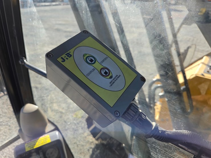deere-225d-lc-image-63