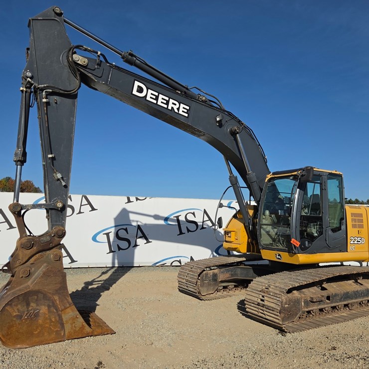 DEERE 225D LC