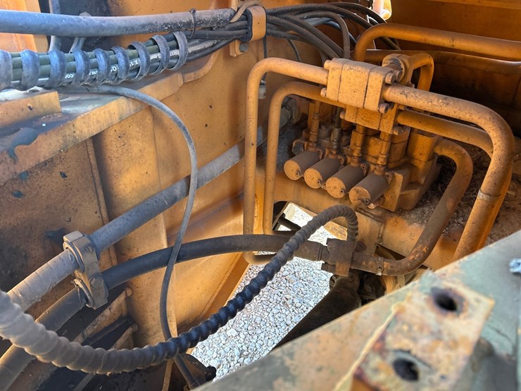 hyundai-hl760-image-37