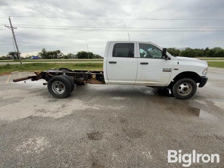 2016-ram-3500-hd-image-4