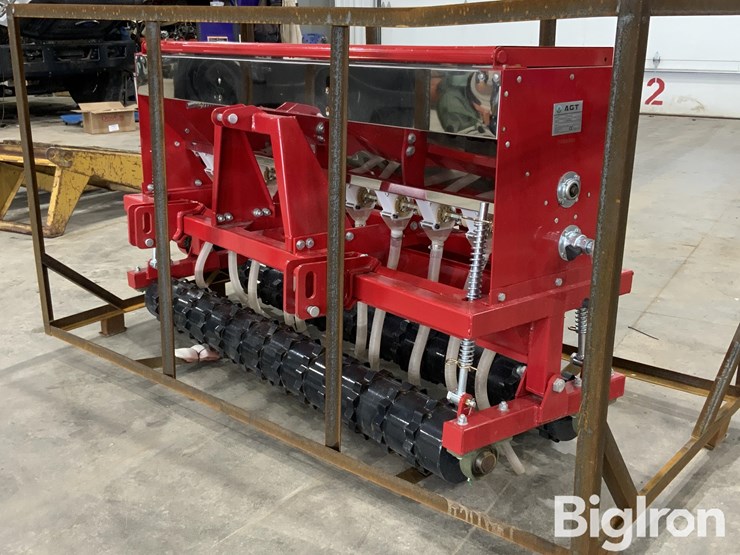 2026-massey-ferguson-730-image-1