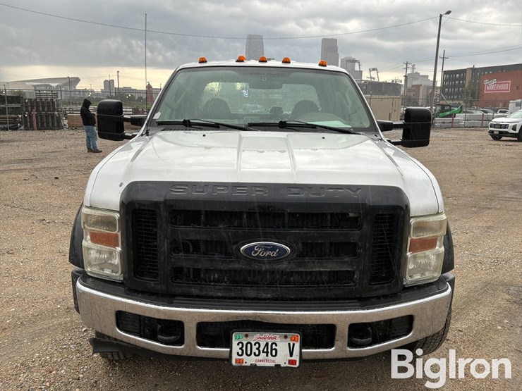 2008-ford-f550-image-10