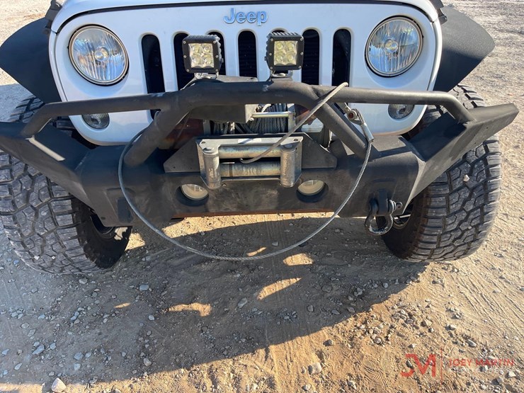 2015-jeep-wrangler-image-13