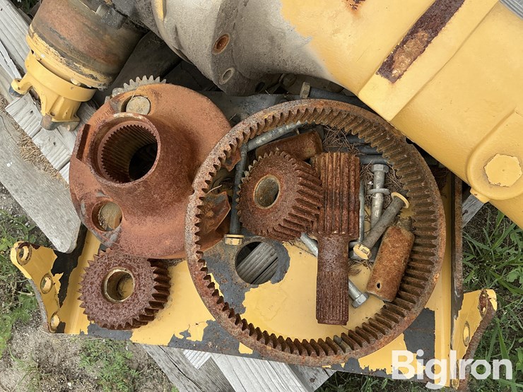 caterpillar-wheel-loader-rear-end-axle-image-12