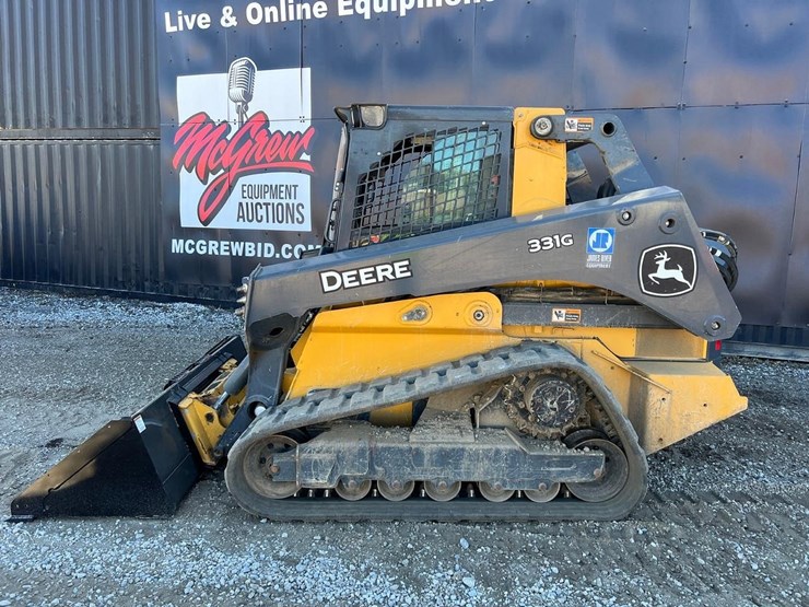 2024-deere-331g-image-3