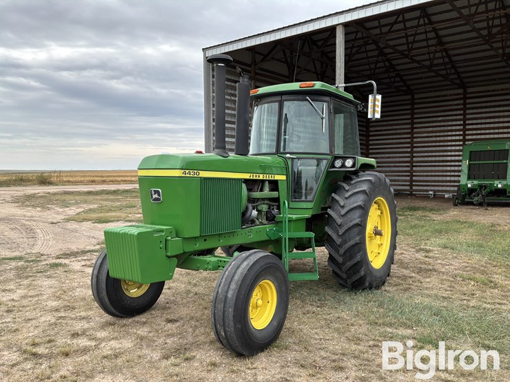 1976-john-deere-4430-image-1