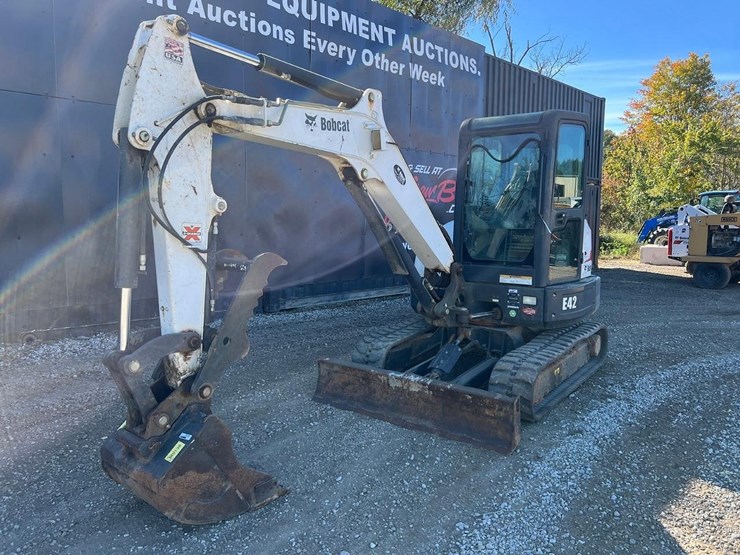 bobcat-e42-image-2