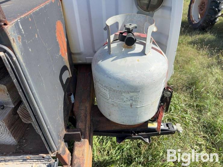 2018-shop-built-6’6”-pickup-box-camper-image-13