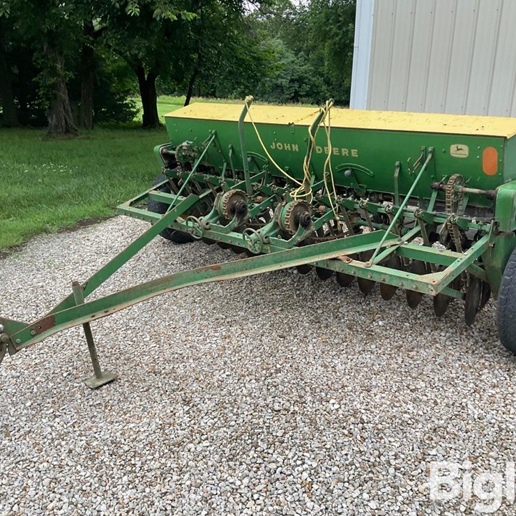JOHN DEERE FB157B