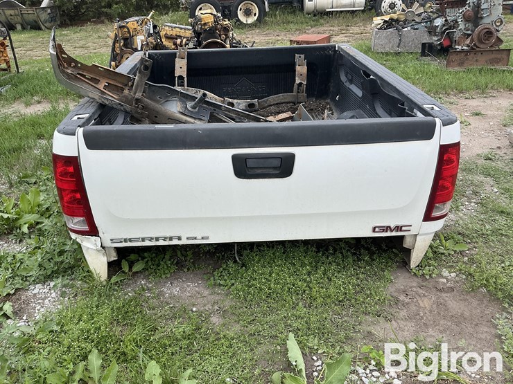 gmc-2500hd-image-2
