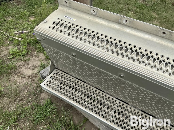 peterbilt-truck-step-image-10