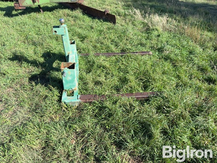shop-built-54”-3-pt-mounted-bale-fork-image-4