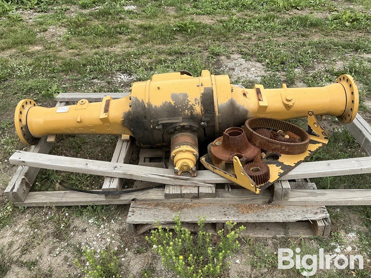 caterpillar-wheel-loader-rear-end-axle-image-2