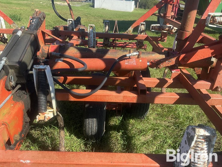 wil-rich-4640-field-cultivator-image-20