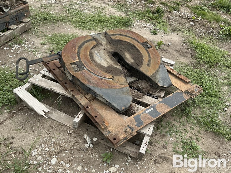 jost-5th-wheel-adjustable-plate-image-3